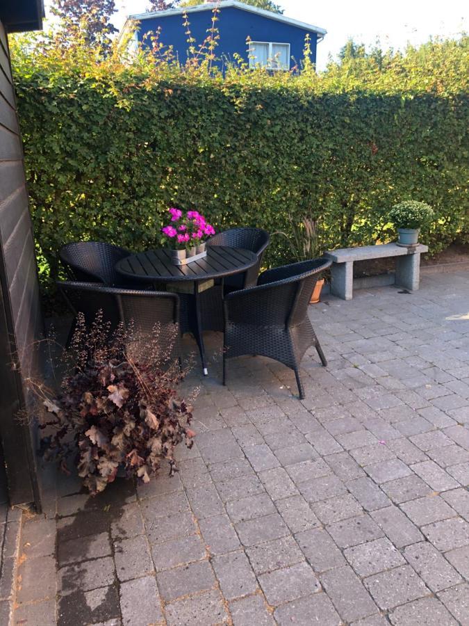 Nyistandsat Hojloftet Kaelderlejlighed Pa 70 M2 I Viborg Centrum, Med Plads Til 4 Personer Exterior foto